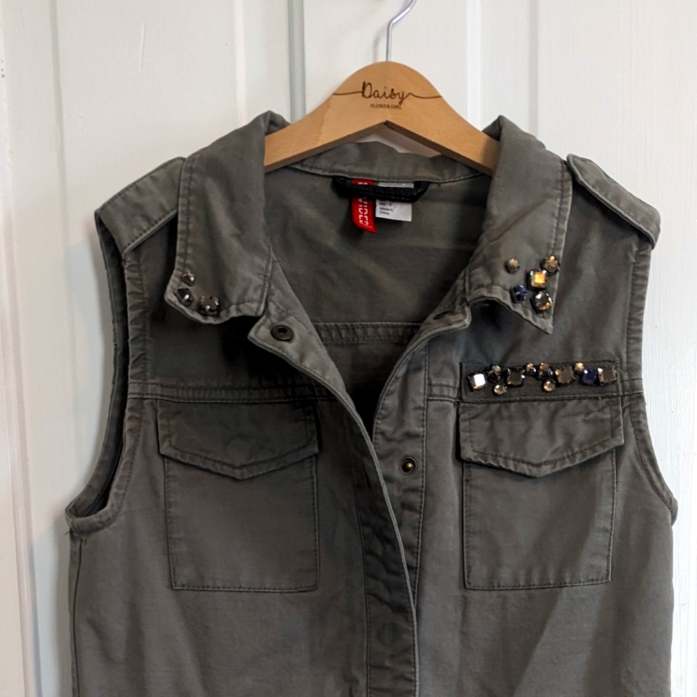 H&M DIVIDED Embellished Vest